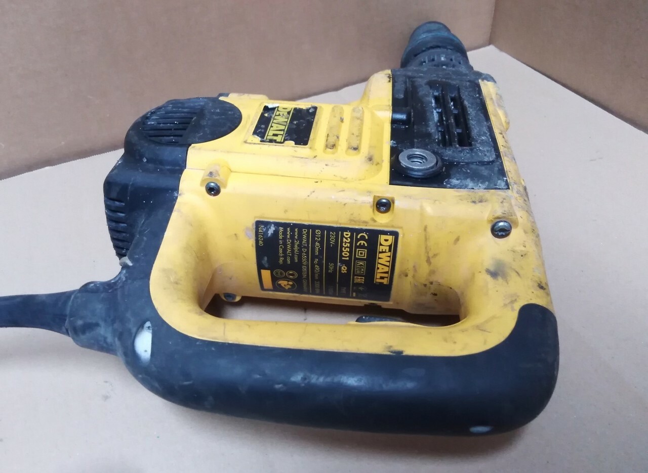 dewalt-d25501-qs-mlot-udarowo-obrotowy-r913-typ-uchwytu-sds-max