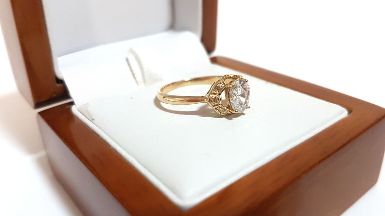 zloty-pierscionek-z-oczkiem-239g-pr585-r15-waga-239