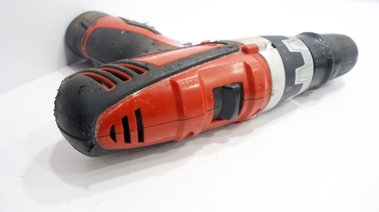 WIERTARKO-WKRĘTARKA EINHELL 12V USZKODZONA