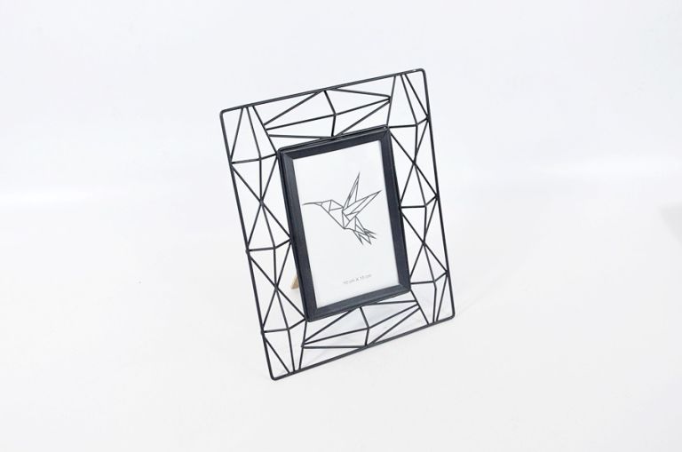 ramka-czarna-jysk-geometryczna-10x15-pilsudskiego-86-wroclaw