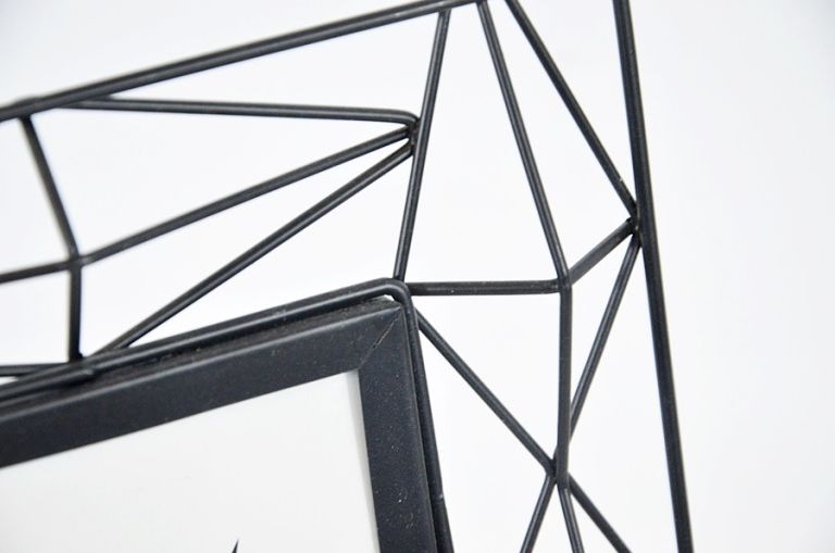 ramka-czarna-jysk-geometryczna-10x15-stan-uzywany