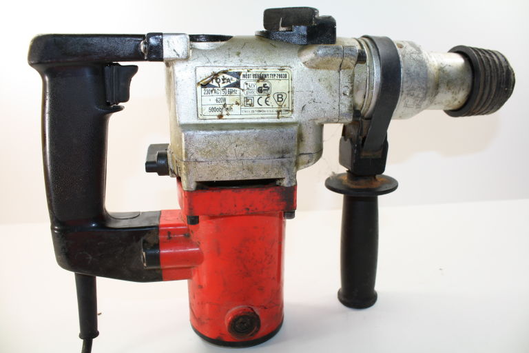 mlot-udarowy-toya-79030-uszkodzona-energia-udaru-100