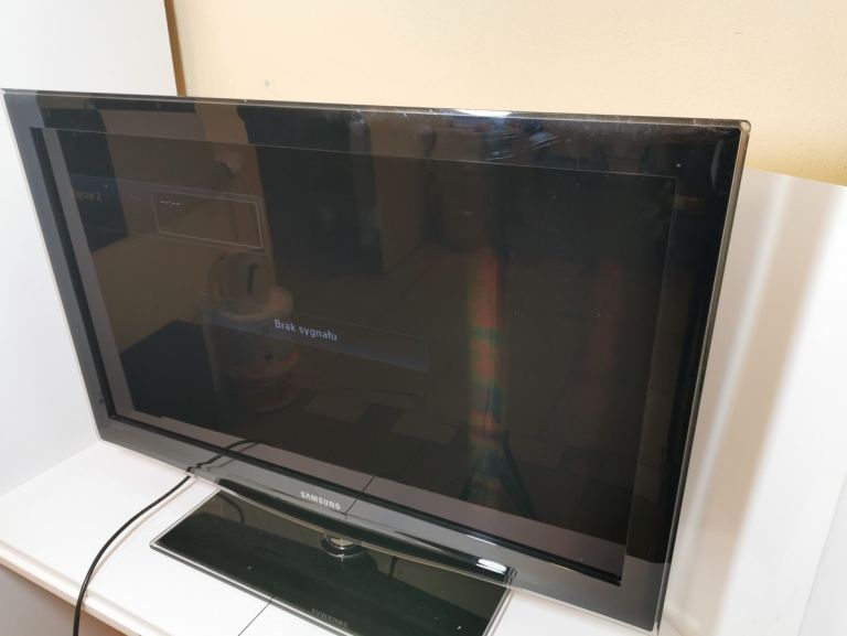 TELEWIZOR SAMSUNG LE37B650 BEZ PILOTA