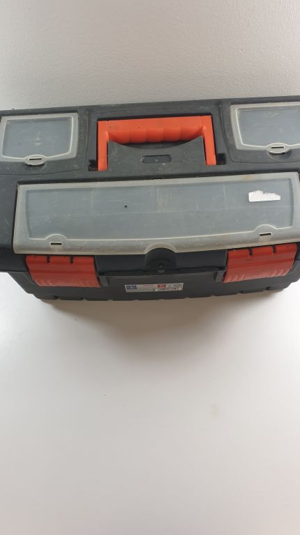 SKRZYNKA NA NARZĘDZIA LUX TOOLS 31L