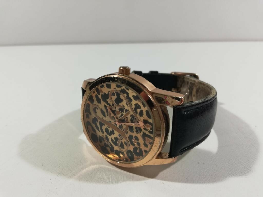 zegarek-panterka-skorzany-pasek-ksztalt-koperty-okragla