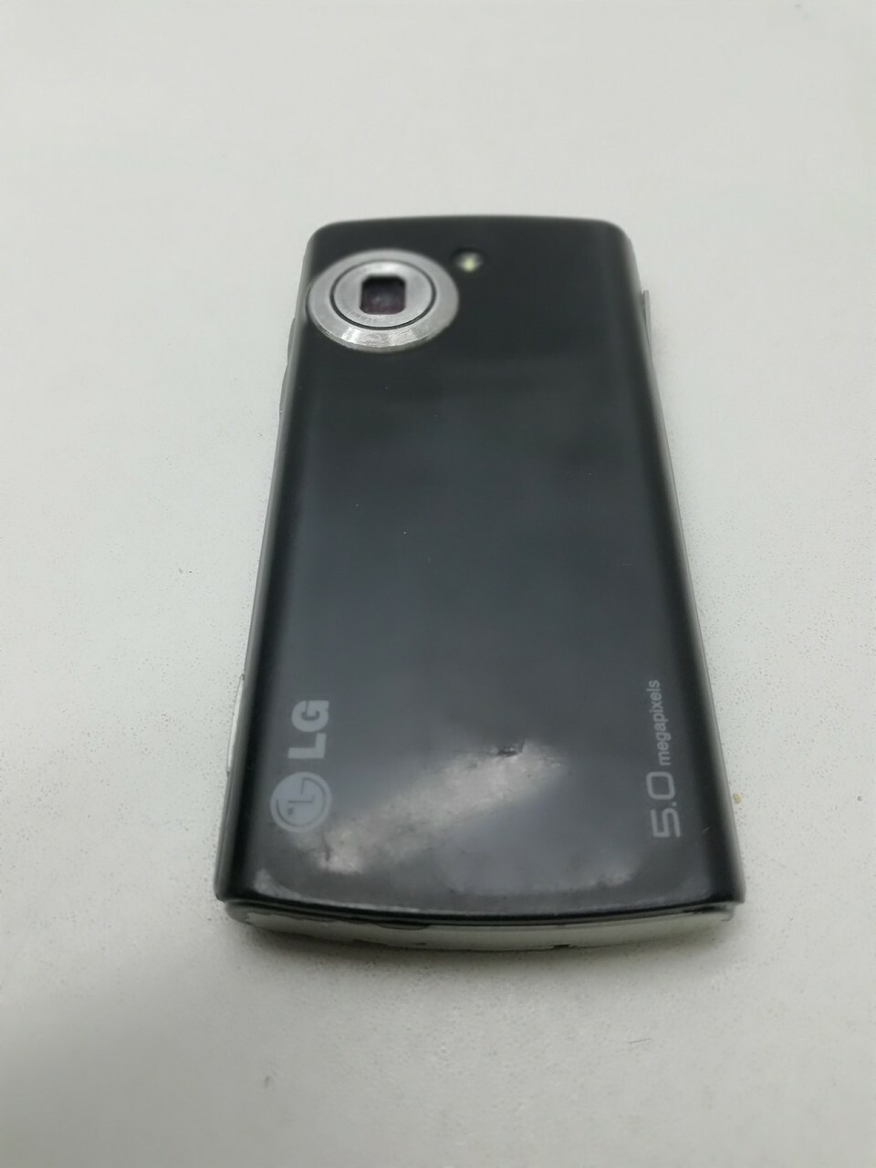 telefon-lg-gm360-snap-wbudowana-pamiec-inna