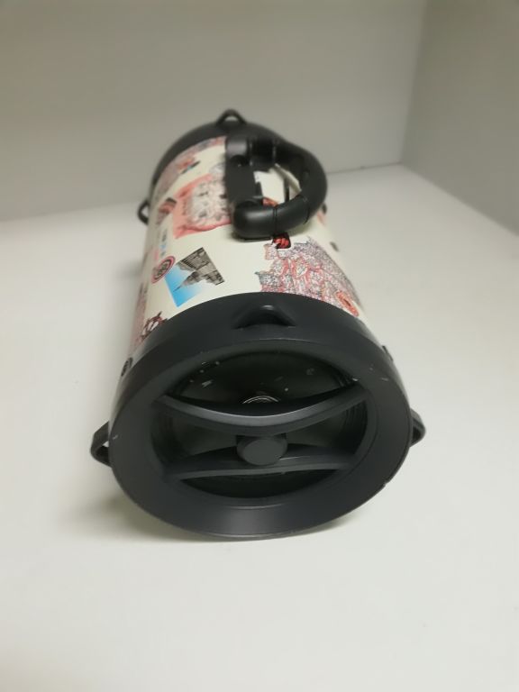 glosnik-bluetooth-xqf-zasilanie-akumulatorowe