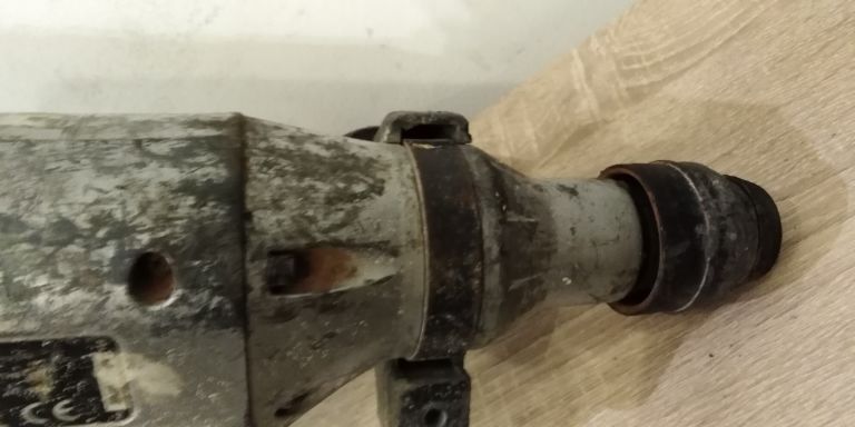 MŁOT UDAROWY GRAPHITE 58G859 900W