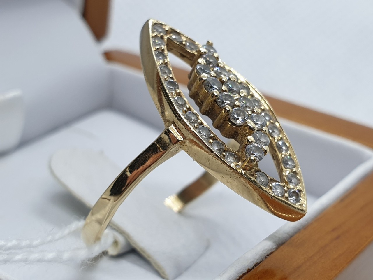 zloty-pierscionek-pr585-368g-cechy-brak