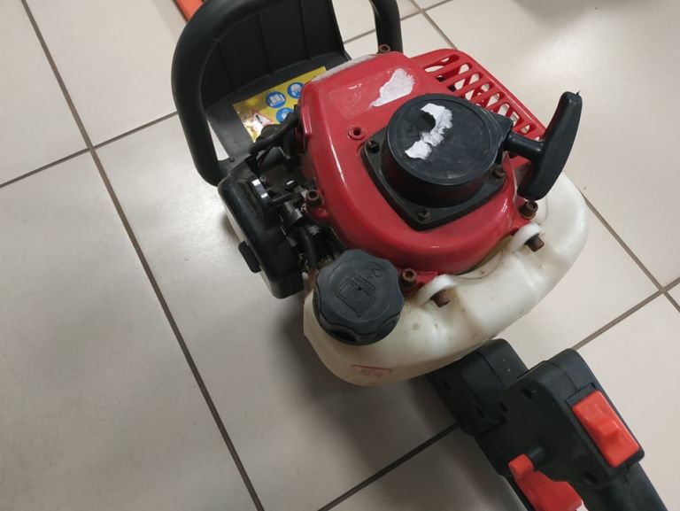 NOŻYCE SPALINOWE DO ŻYWOPŁOTU MTD HT 55 B