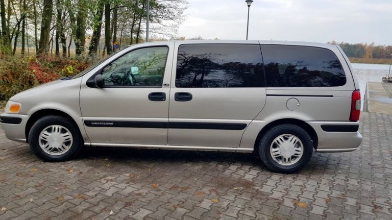 chevrolet-venture-34-v6-benzyna-188km-7-osbowy-pojemnosc-silnika-3350