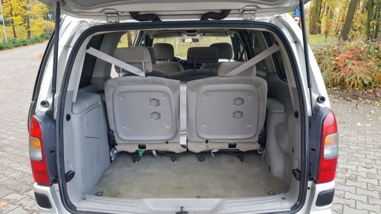 chevrolet-venture-34-v6-benzyna-188km-7-osbowy-rodzaj-paliwa-benzyna