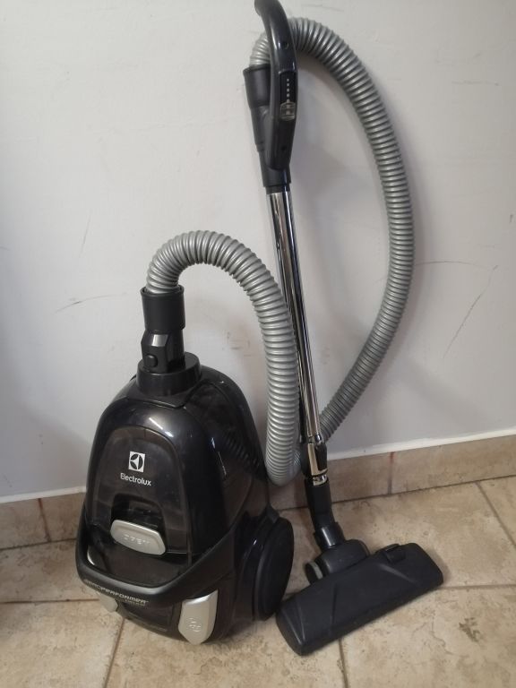 ODKURZACZ ELECTROLUX Z9940 EL