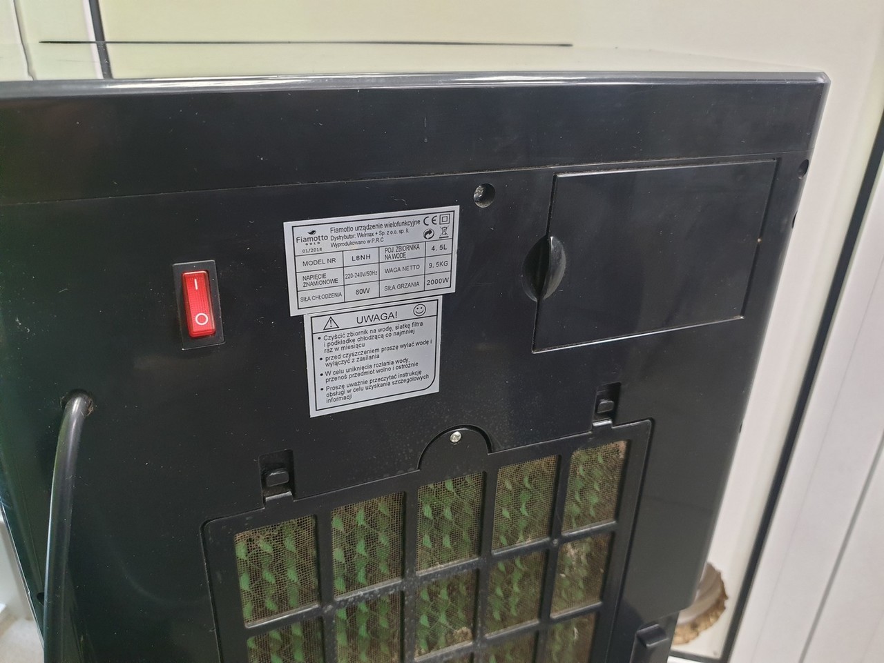 fiamotto-gold-klimatyzator-kolor-dominujacy-czarny