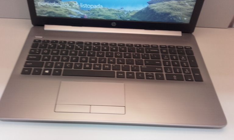 LAPTOP HP 255 G7 JAK NOWY NA GWARANCJI