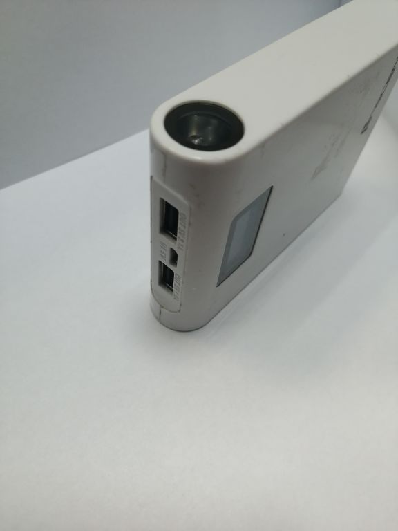 POWERBANK TRACER 10400 USZKODOZONY