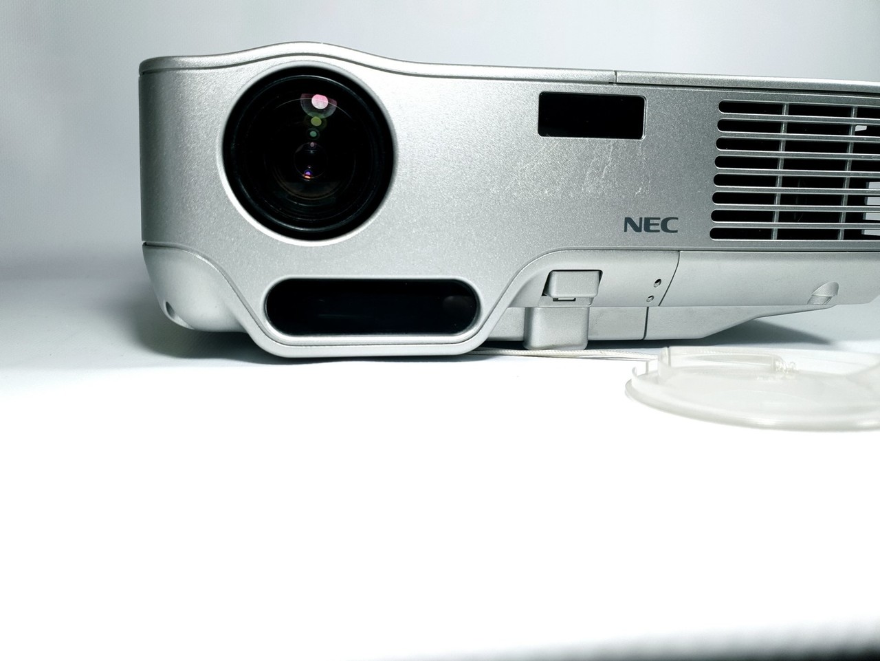 projektor-nec-np60g-komplet-rozdzielczosc-podstawowa-px-1024-x-768