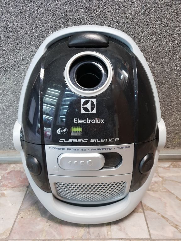 odkurzacz-electrolux-ecs54b-kolor-dominujacy-czarny