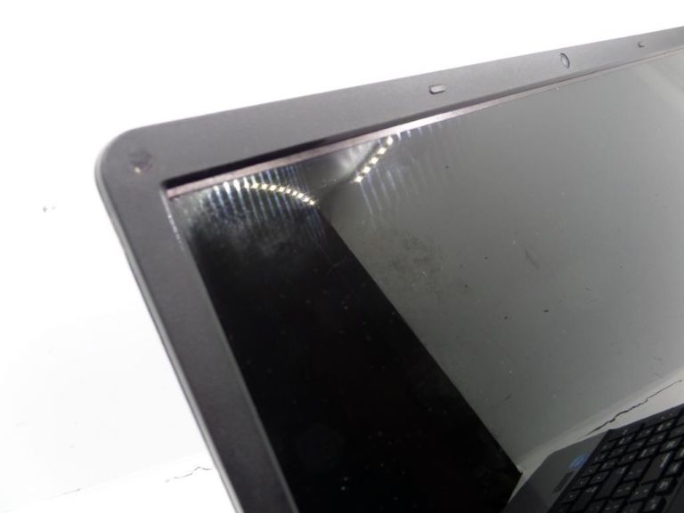 LAPTOP SAMSUNG NP300E5A