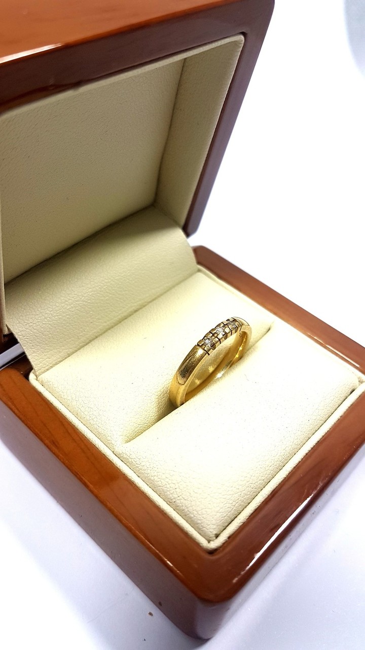 zloty-pierscionek-kamien-cyrkonia