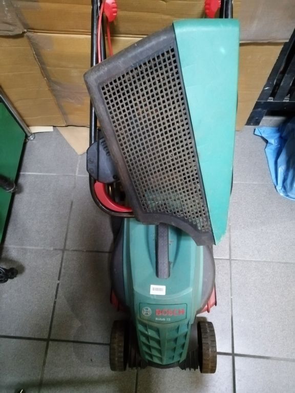 KOSIARKA ELEKTRYCZNA BOSCH ROTAK 32 USZKODZONA