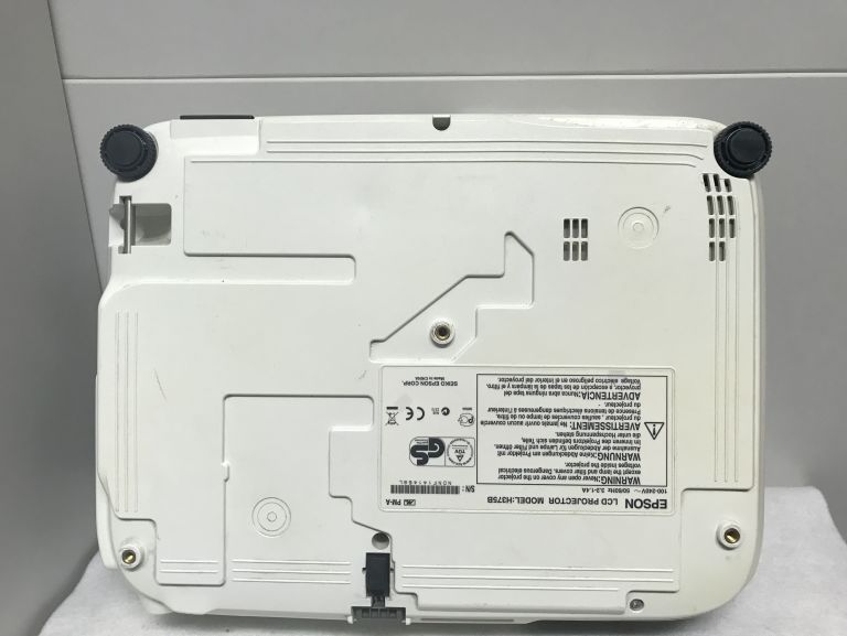 PROJEKTOR EPSON EB-X9