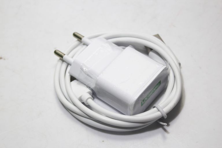 ladowarka-usb-typ-c-2a-loombard-ean-gtin-3607044751058