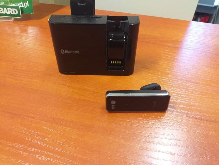 zestaw-glosnomowiacy-lg-hbm-800-zgierska-38-lodz