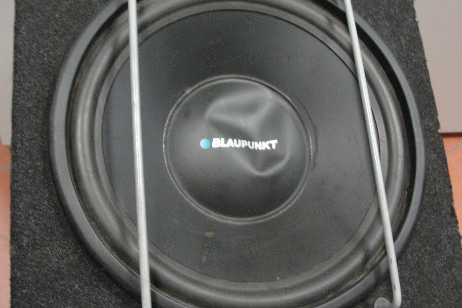 skrzynia-basowa-blaupunkt-emb-1200-wgniecenie-okrzei-8-bystrzyca-klodzka