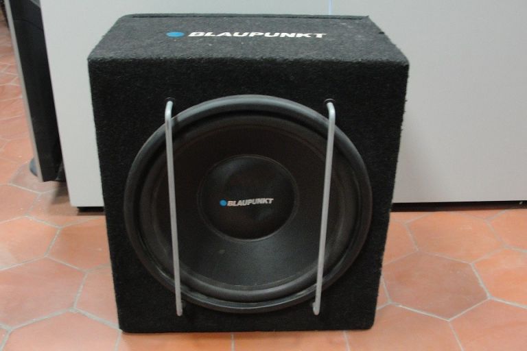 skrzynia-basowa-blaupunkt-emb-1200-wgniecenie-okrzei-8-bystrzyca-klodzka