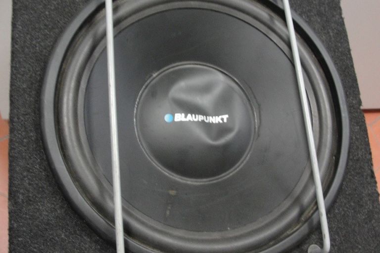 skrzynia-basowa-blaupunkt-emb-1200-wgniecenie-okrzei-8-bystrzyca-klodzka