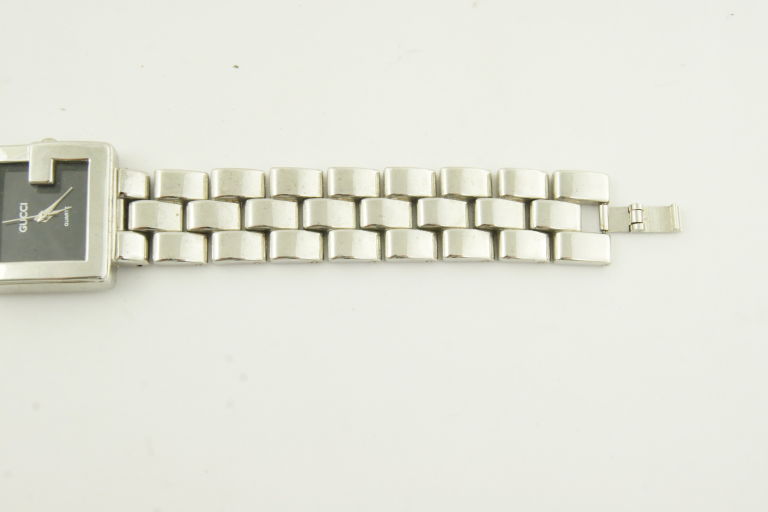 zegarek-gucci-ratuszowa-5-szamotuly