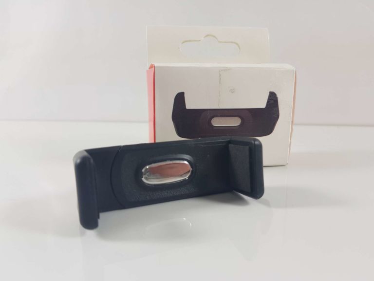 29-uchwyt-samochodowy-na-wentylacje-vega-28-czerwca-177-poznan-ska-x