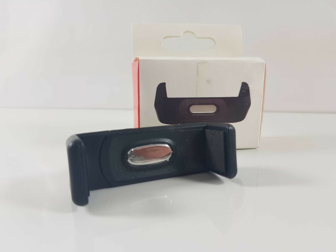 29-uchwyt-samochodowy-na-wentylacje-vega-28-czerwca-177-poznan-ska-x