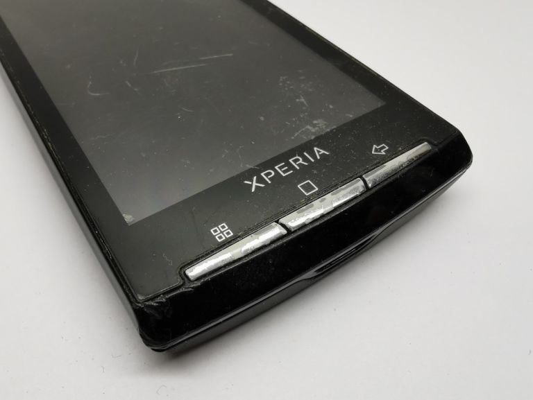 telefon-sony-xperia-x10i-nie-czyta-kart-sim-stan-uszkodzony