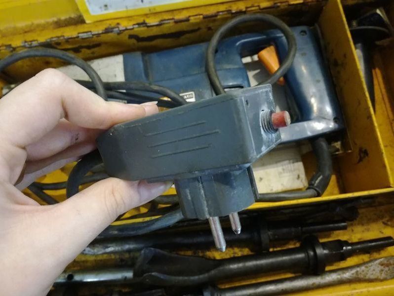 mlot-udarowy-aeg-bh-25-walizka-napiecie-v-inna