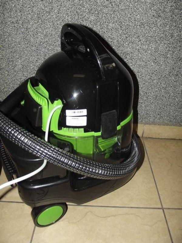 odkurzacz-pioracy-comfortclean-cc-10003-ideal-pojemnosc-zbiornika-na-kurz-1