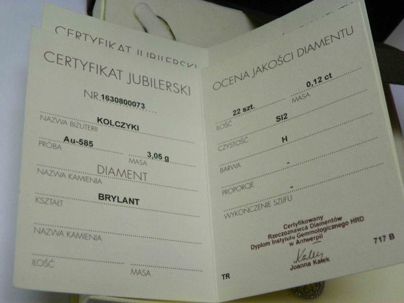 piekny-komplet-z-brylantami-biale-zloto-895g-585-zawartosc-kompletu-kolczyki