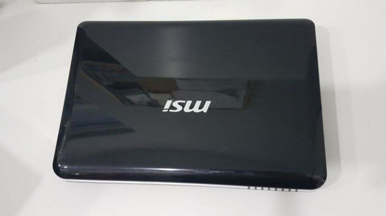 NETBOOK MSI U135DX WIN XP 150GB DYSKU
