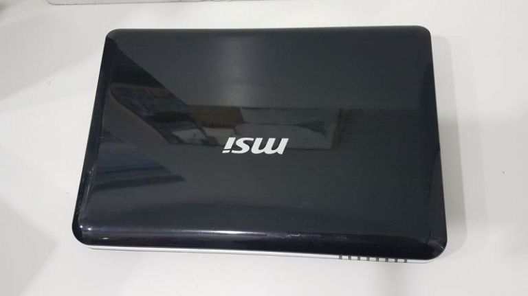 netbook-msi-u135dx-win-xp-150gb-dysku-ekran-dotykowy-nie