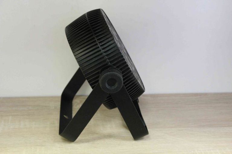 reflektor-led-stroboskop-12x6-okragly-model-123