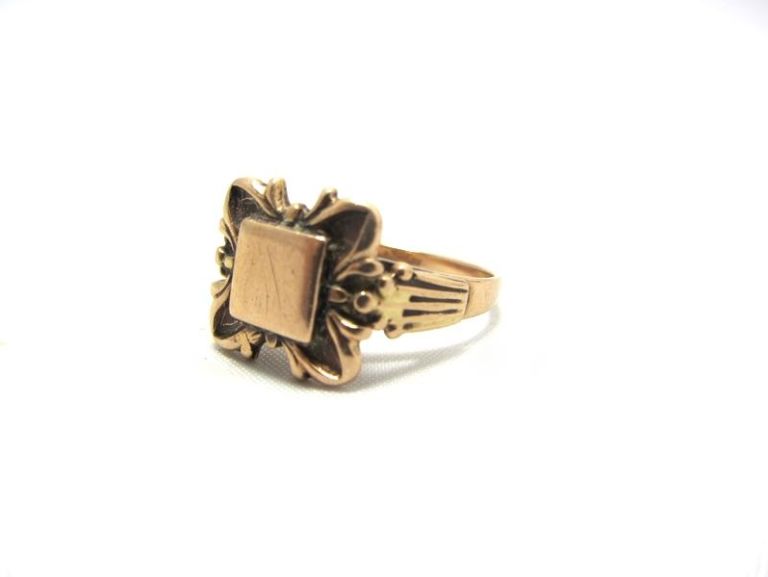 niezwykly-zloty-pierscionek-rodzaj-wyrob-jubilerski