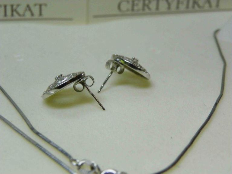 piekny-komplet-z-brylantami-biale-zloto-895g-585-marka-apart