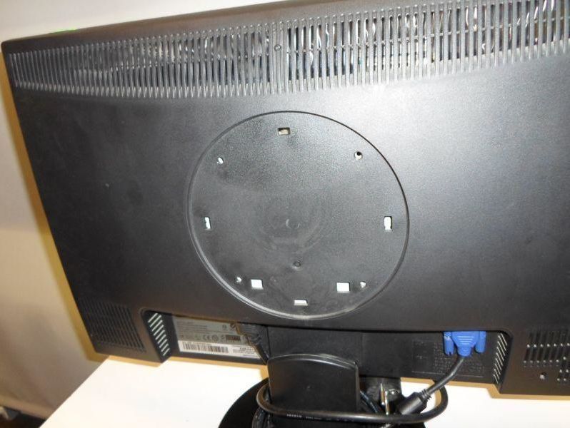 monitor-samsung-ls22my-okablowanie-promo-rodzaj-podswietlania-lcd