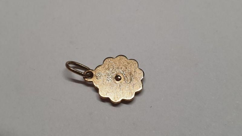 zlota-zawieszka-333-066g-kamien-bez-kamienia