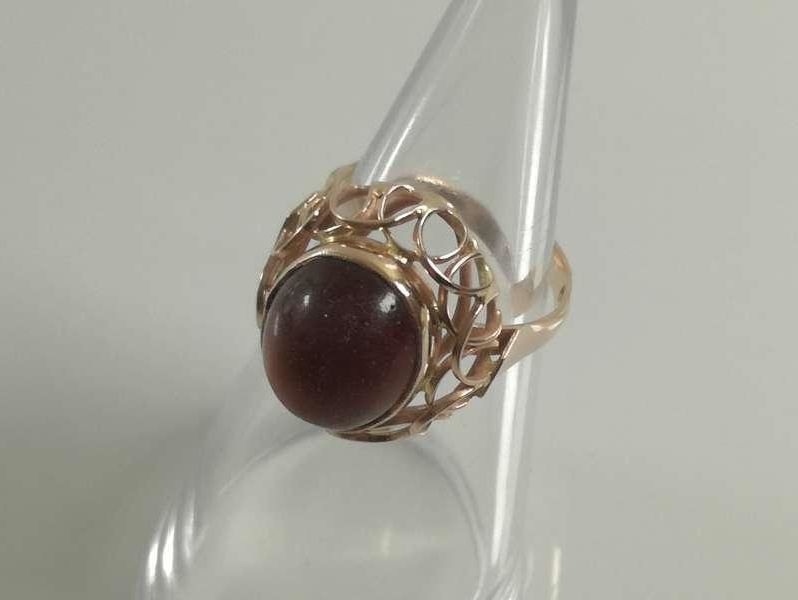 pierscionek-z-piaskiem-pustyni-pr585-568g-r18-material-zloto