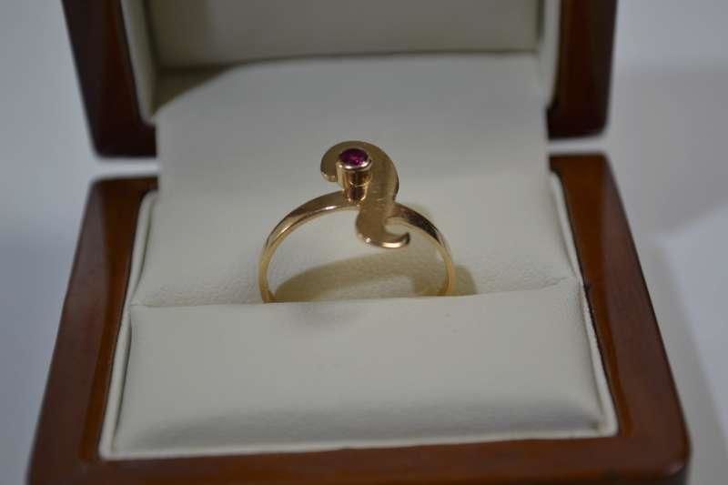 nietypowy-zloty-pierscionek-z-oczkiem-585-r17-kamien-inny-kamien