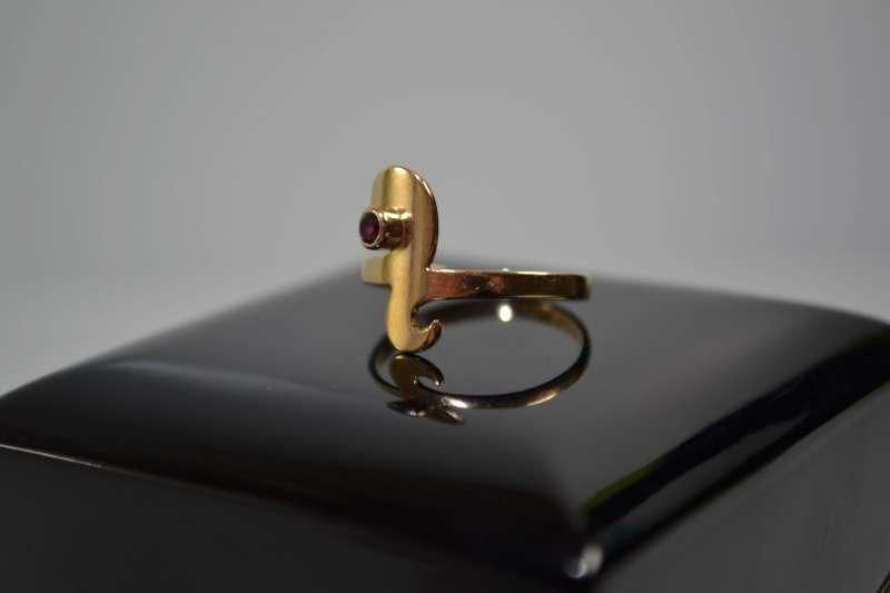 nietypowy-zloty-pierscionek-z-oczkiem-585-r17-cechy-brak