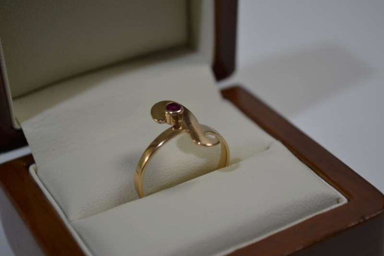 nietypowy-zloty-pierscionek-z-oczkiem-585-r17-rodzaj-wyrob-jubilerski