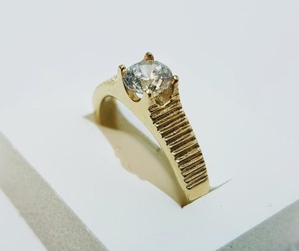 piekny-pierscionek-pr585-stan-uzywany